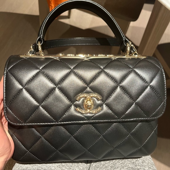 Chanel 23C black trendy Cc raised letter champagne hardware never used condition - Picture 3 of 9